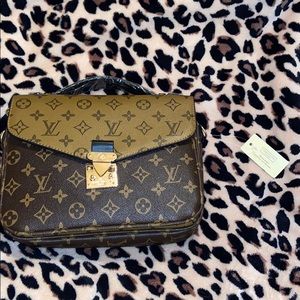 Louis Vuitton replicate🤎